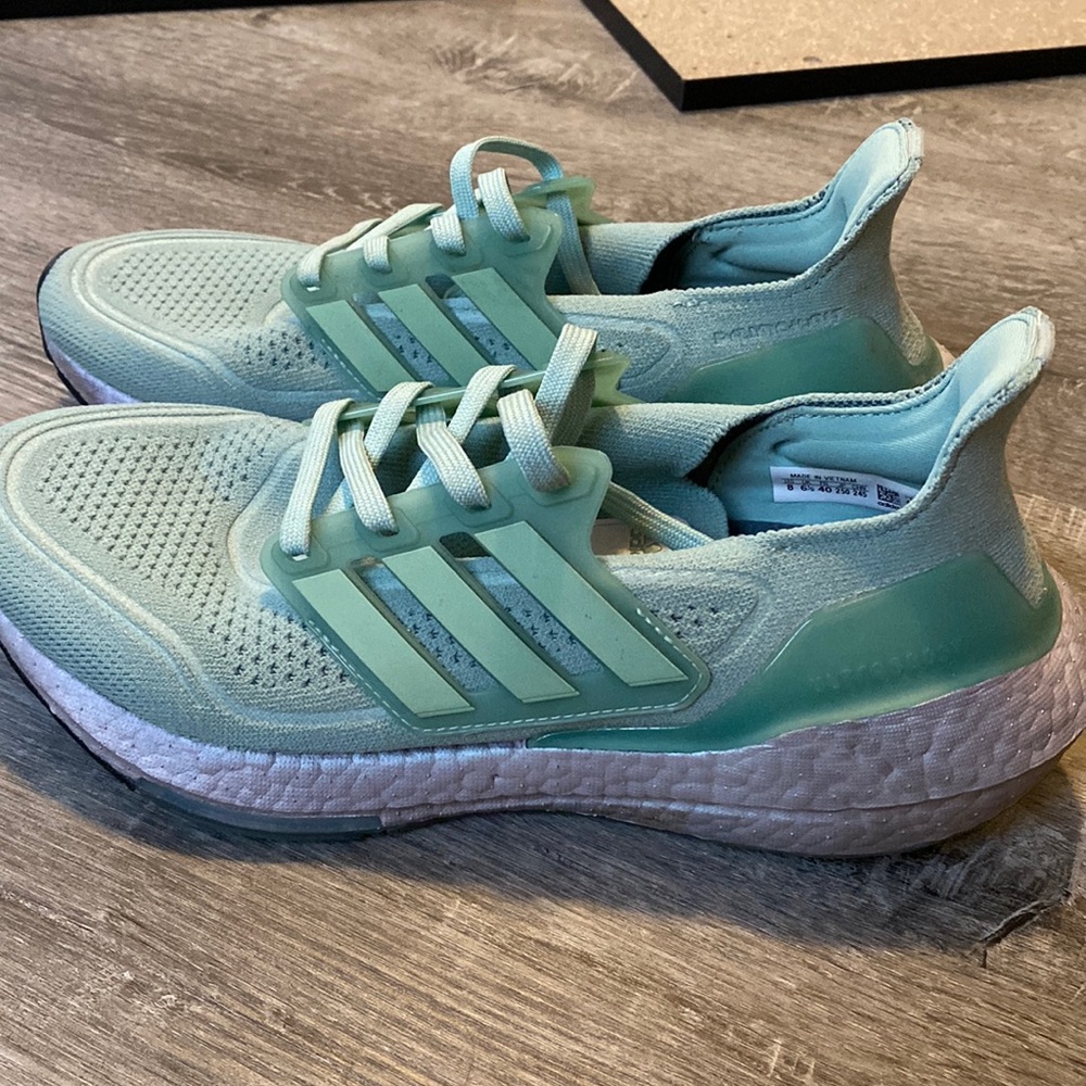 Adidas Ultraboost 21